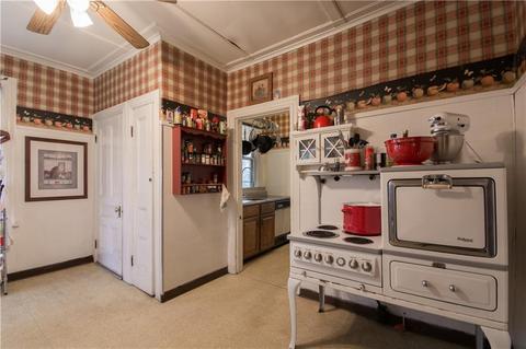 593 S Main St, Woonsocket, RI 02895 photo 9