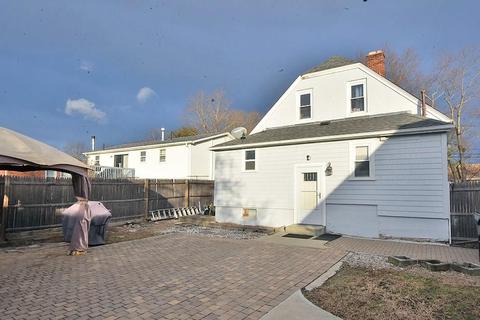 9 Newfield Ave, Warwick, RI 02888 photo 4