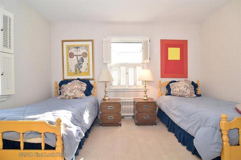 140 Coldbrook Rd, Warwick, RI 02888 photo 21