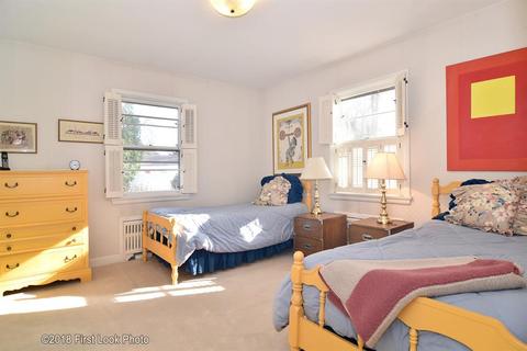 140 Coldbrook Rd, Warwick, RI 02888 photo 20