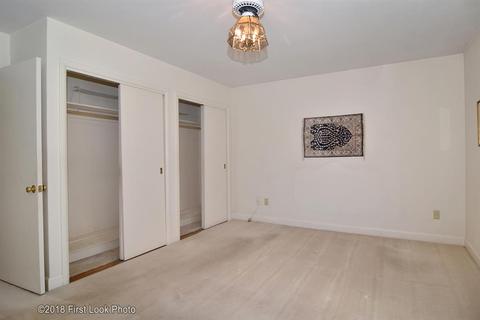 140 Coldbrook Rd, Warwick, RI 02888 photo 17