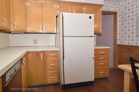 140 Coldbrook Rd, Warwick, RI 02888 photo 11