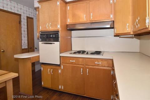 140 Coldbrook Rd, Warwick, RI 02888 photo 10