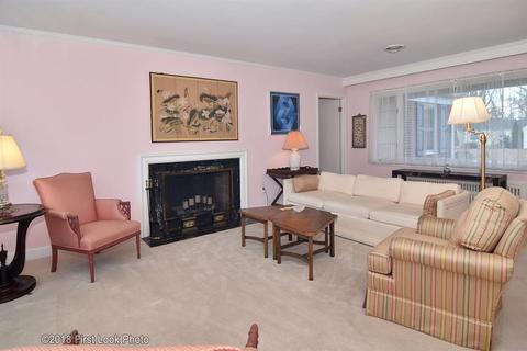 140 Coldbrook Rd, Warwick, RI 02888 photo 3