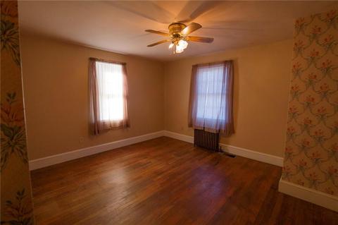 150 Palace Ave, Warwick, RI 02886 photo 13