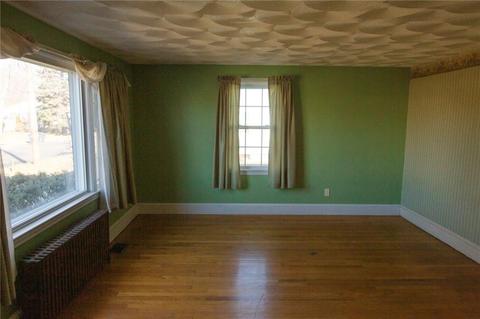 150 Palace Ave, Warwick, RI 02886 photo 16