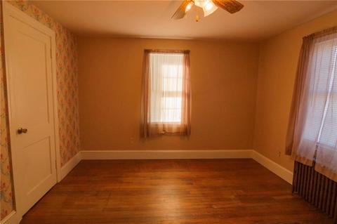150 Palace Ave, Warwick, RI 02886 photo 12
