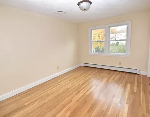 70 Eagle Rd, Cranston, RI 02920 photo 6