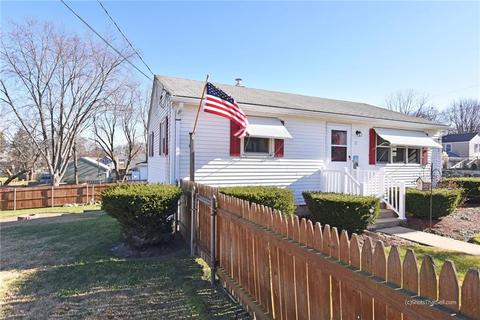 49 Read Ave, Coventry, RI 02816 photo 3
