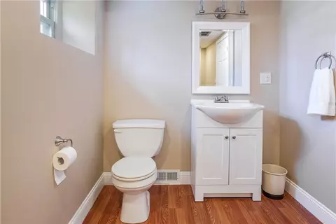 353 Diamond Hill Rd, Warwick, RI 02886 photo 9