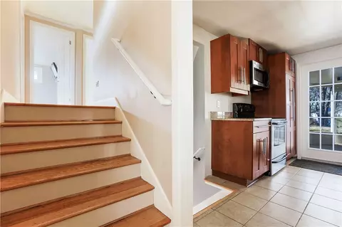 353 Diamond Hill Rd, Warwick, RI 02886 photo 17