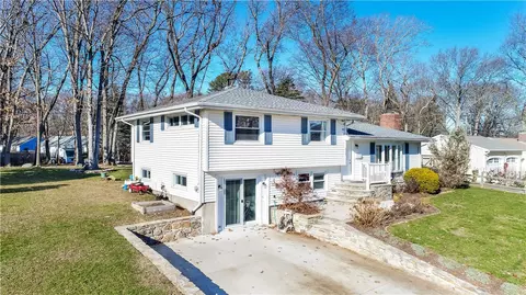 353 Diamond Hill Rd, Warwick, RI 02886 photo 2