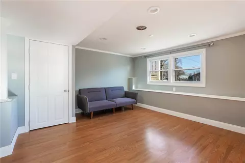 353 Diamond Hill Rd, Warwick, RI 02886 photo 8