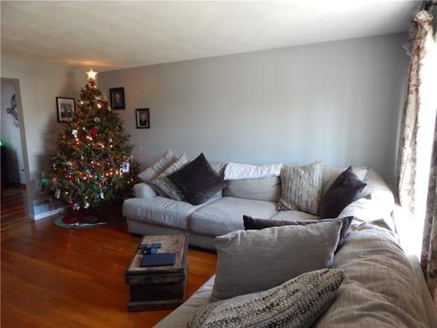 17 Hobbs Rd, Warwick, RI 02889 photo 3