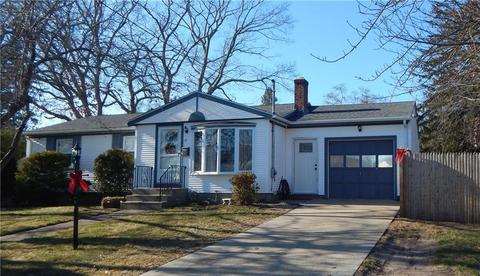 17 Hobbs Rd, Warwick, RI 02889 photo 1