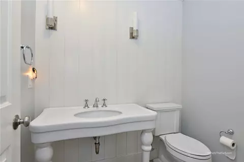 2 Captains Dr, Westerly, RI 02891 photo 23