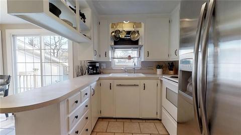 30 Covington Dr, Warwick, RI 02886 photo 10
