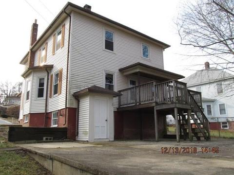 35 Ames St, Coventry, RI 02816 photo 3