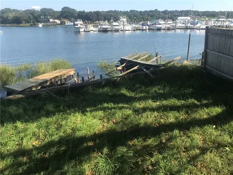 24 Logan St, Warwick, RI 02889 photo 18