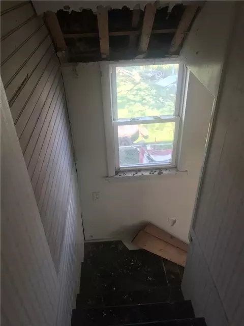 24 Logan St, Warwick, RI 02889 photo 14