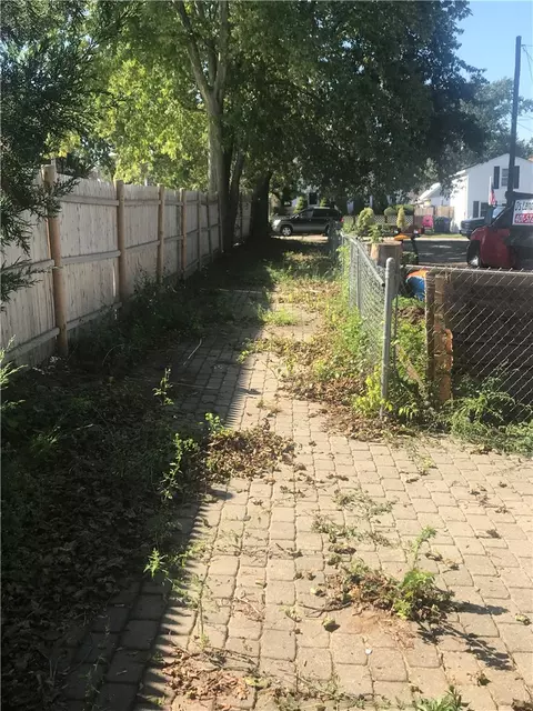 24 Logan St, Warwick, RI 02889 photo 29