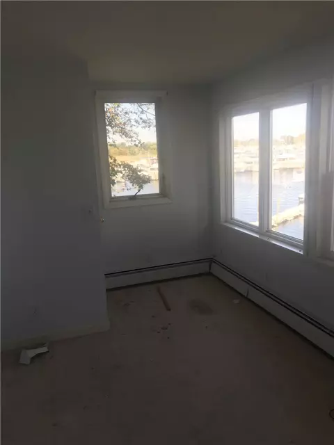 24 Logan St, Warwick, RI 02889 photo 9