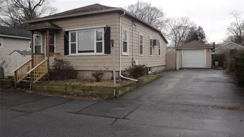 169 Lloyd Ave, Warwick, RI 02889 photo 1