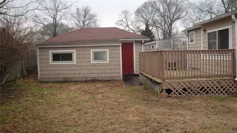 169 Lloyd Ave, Warwick, RI 02889 photo 6