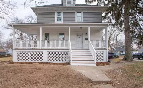 150 Beach Ave, Warwick, RI 02889 photo 1