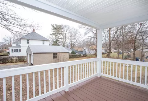 150 Beach Ave, Warwick, RI 02889 photo 5