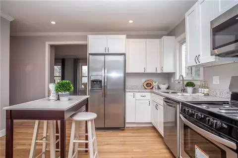 150 Beach Ave, Warwick, RI 02889 photo 7