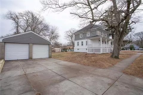 150 Beach Ave, Warwick, RI 02889 photo 4