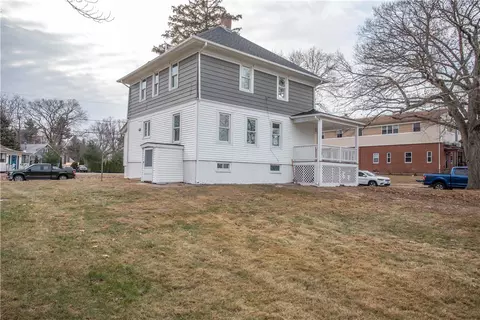 150 Beach Ave, Warwick, RI 02889 photo 3