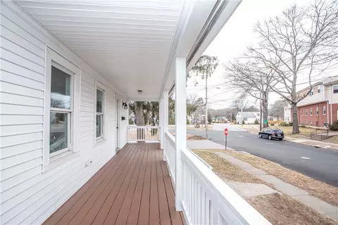 150 Beach Ave, Warwick, RI 02889 photo 6