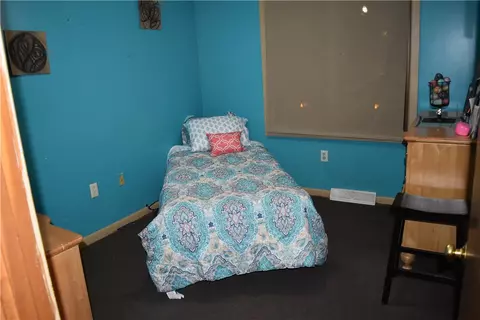 51 Eastgate Dr, Warwick, RI 02886 photo 10