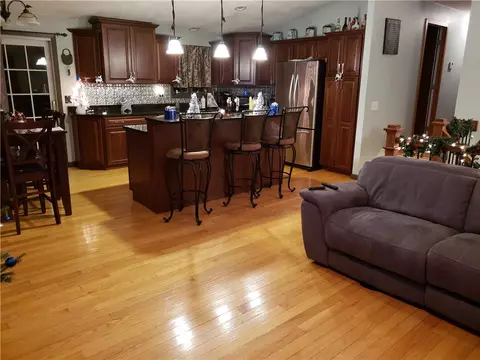 51 Eastgate Dr, Warwick, RI 02886 photo 5