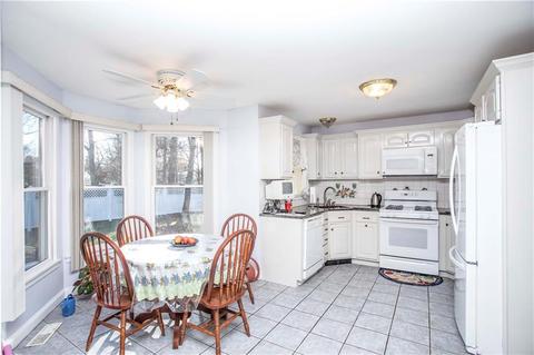 2 Cranberry Rd, Warren, RI 02885 photo 6