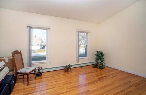 2 Cranberry Rd, Warren, RI 02885 photo 11