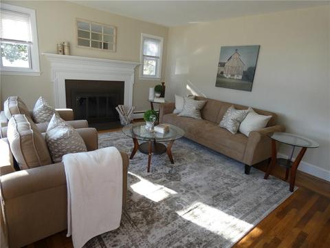 135 Gilbert St, Warwick, RI 02886 photo 7