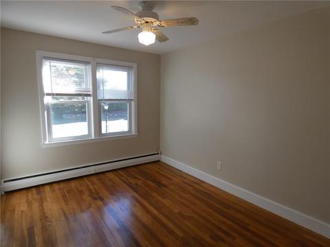 135 Gilbert St, Warwick, RI 02886 photo 13