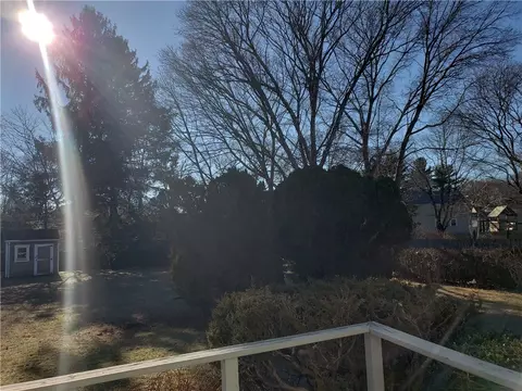 24 Westbrook Rd, Warwick, RI 02886 photo 19