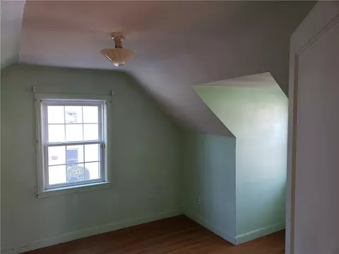 24 Westbrook Rd, Warwick, RI 02886 photo 9