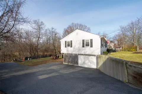 111 Saint Leon Ave, Woonsocket, RI 02895 photo 19