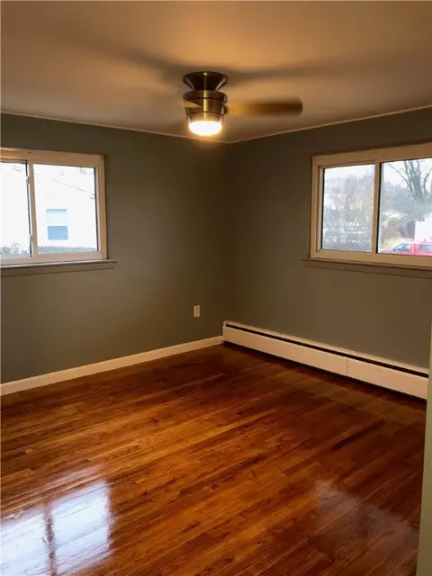 195 Vineyard Rd, Warwick, RI 02889 photo 11