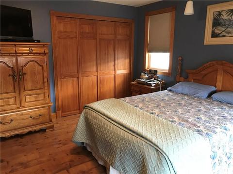 176 Aylsworth Ave, Woonsocket, RI 02895 photo 9