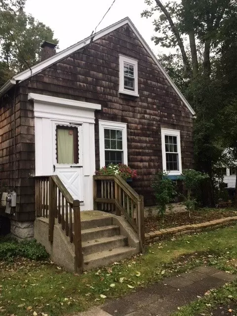 814 Centerville Rd, Warwick, RI 02886 photo 2