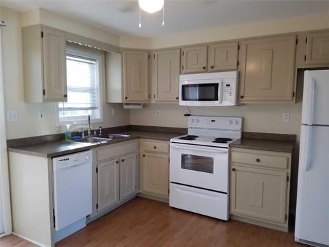 3 Maybrey Dr, Westerly, RI 02891 photo 4