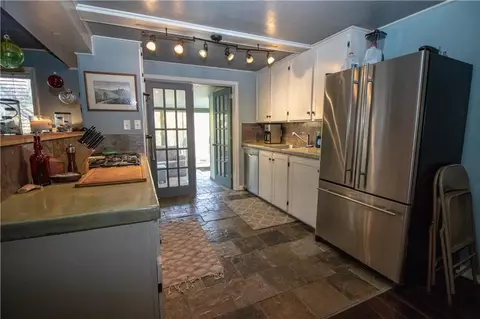 17 Spring St, Westerly, RI 02891 photo 18