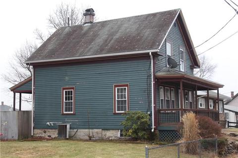 91 Merida Ave, Woonsocket, RI 02895 photo 2