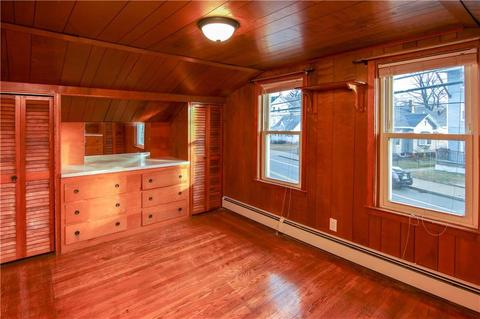 449 Providence St, Woonsocket, RI 02895 photo 4